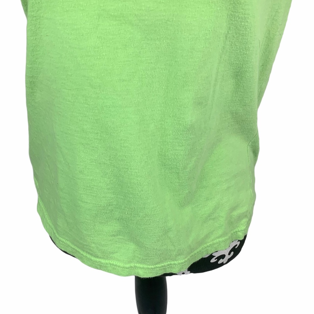 🍀Y2K St. Patricks Day Green Graphic Tee Semi-Crop - Picture 3 of 7